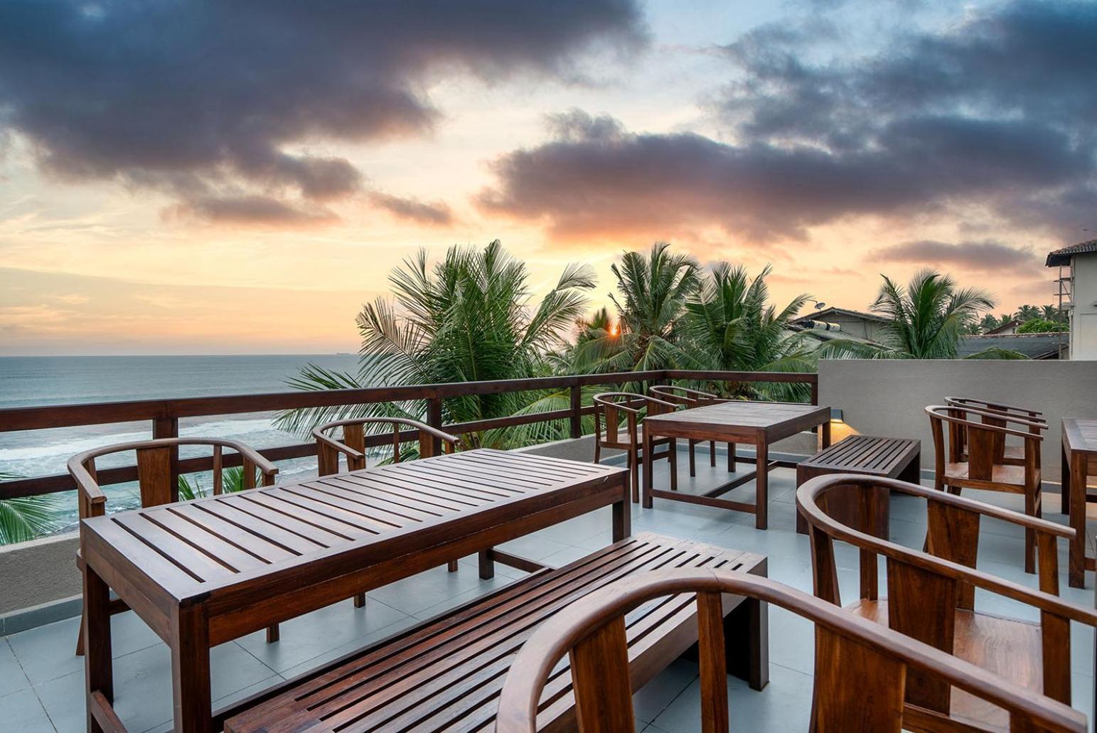 Villa Reef ตัลป์ ภายนอก รูปภาพ