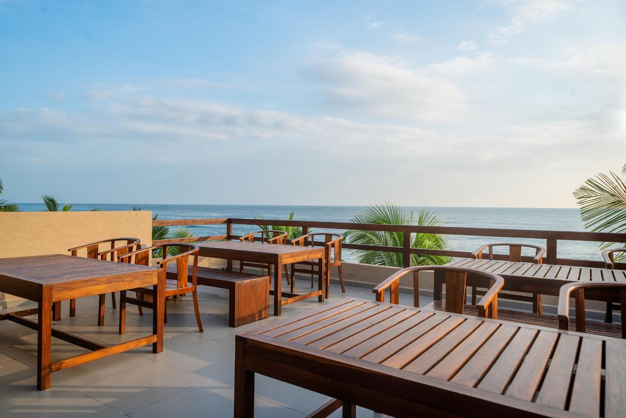 Villa Reef ตัลป์ ภายนอก รูปภาพ